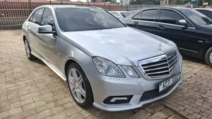 Mercedes-Benz E250 2012 Silver
