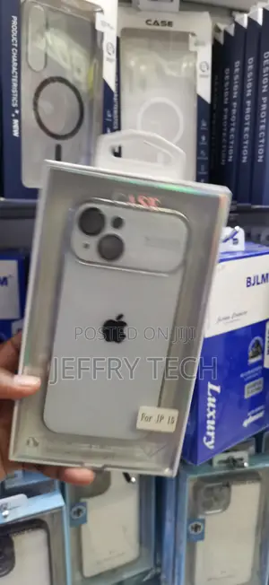 iPhone 15 Generic White Autofocus Case