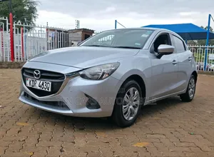 Mazda Demio 2018 Silver