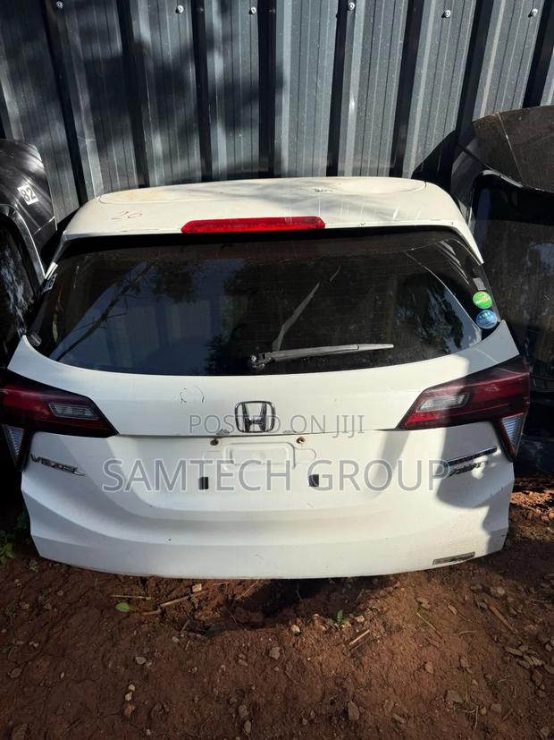 Honda Vezel X-Japan Boot Door