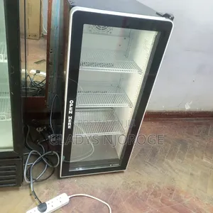 Medium Showcase Chiller Sanden