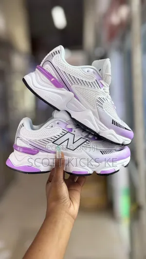 New Balance 200r Purple