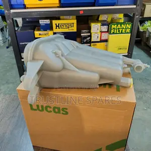 Audi Q5 Expansion Tank – Heavy-Duty Cooling Reservoir