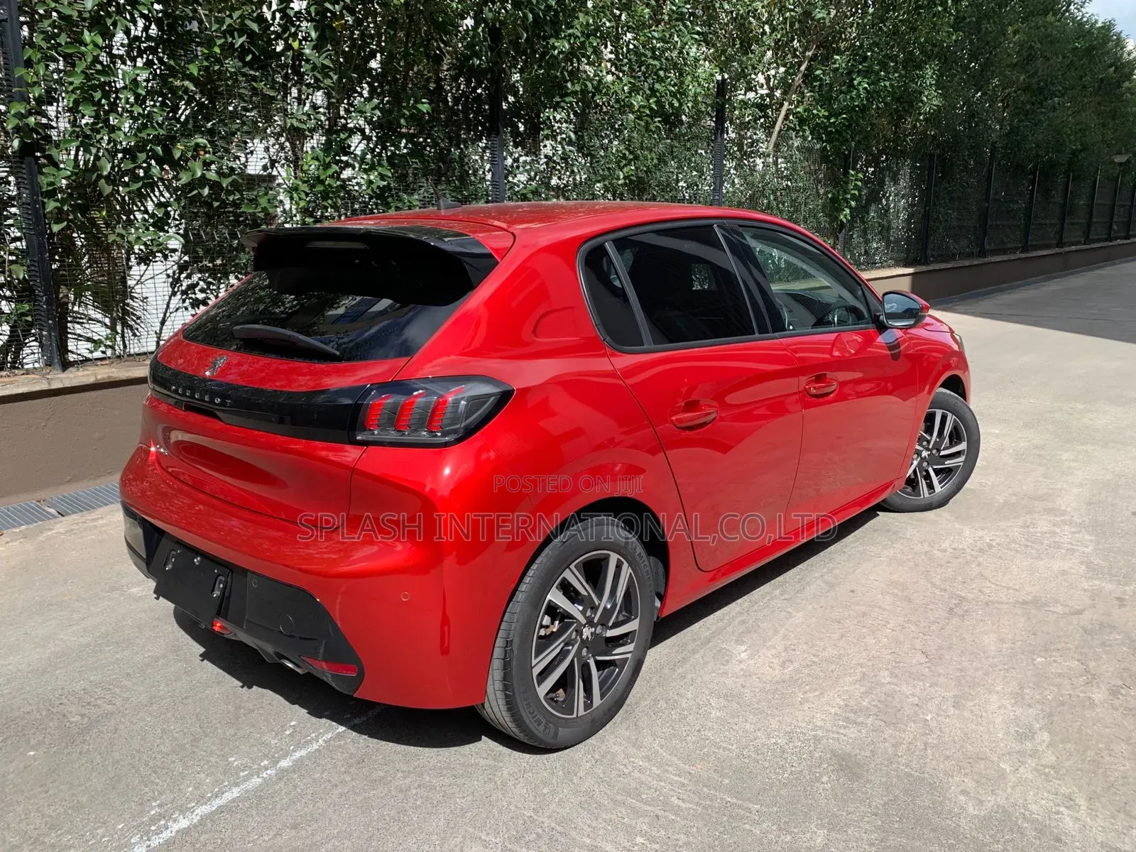 Peugeot 208 2020 Red