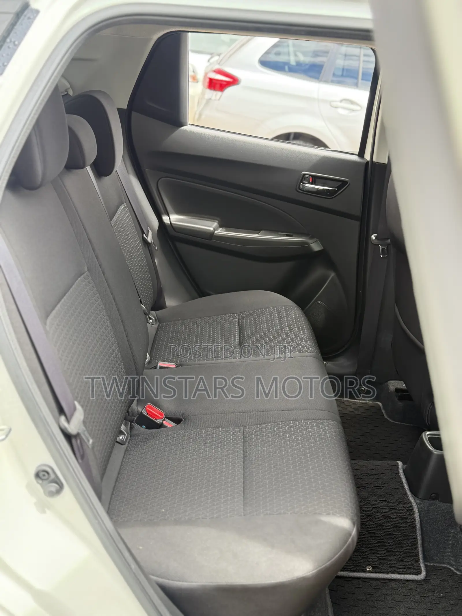 Suzuki Swift 2019 White