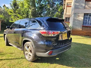 Toyota Kluger 2013 Black
