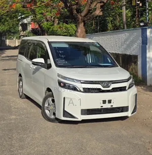 Toyota Voxy 2019 White