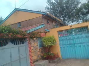 4bdrm Maisonette in Komarocks for sale