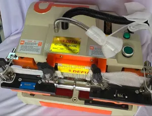 Defu 100e1 Double-Head Key Cutting Machine