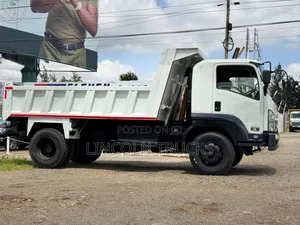 Isuzu FTR Tipper 2022 White