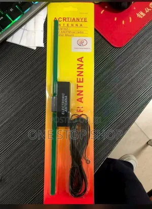 Fm/Am Windscreen Antenna