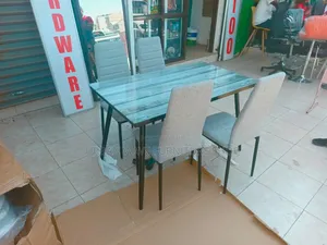 4 Chairs  Dining Table