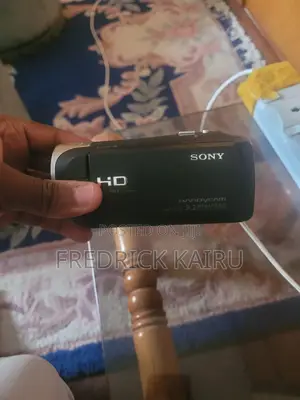 Sony Handycam HDR-Cx240 Hd Camcorder – Excellent Condition