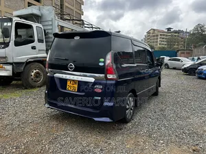 Nissan Serena 2017