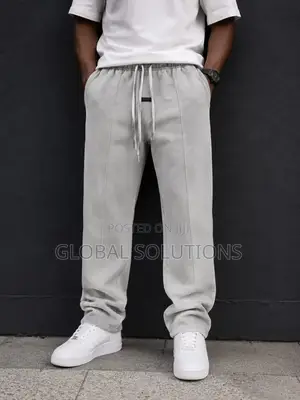 Straight-Leg Sweatpants With a Drawstring Waist and Seam Detailing