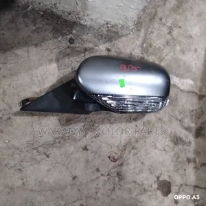 Subaru Legacy Bp5 Model 2005/2005 Power Side Mirror With Blinker