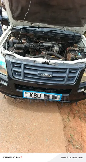 Isuzu D-MAX 2010 White