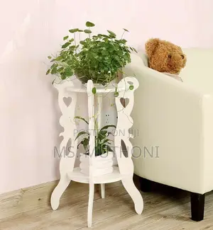 *3 Legged 2 Layer White Flower Vase Holder