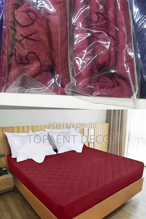 Maroon Good Quality,All Type Mattress Waterproof Protectors