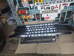 Mitsubishi Fh 215 Front Grille