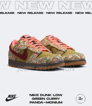 Nike Dunk Low Green Curry Panda Monium Sneakers