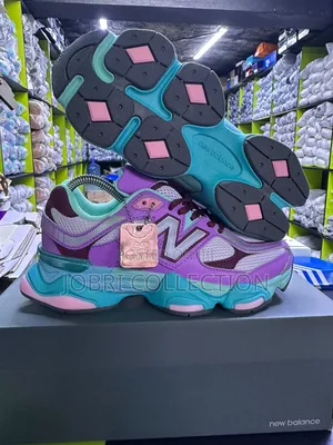 New Balance 9060 Tennis Sneakers