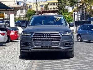 Audi Q7 2019 Gray