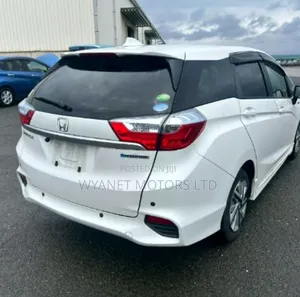 Honda Fit Shuttle 1.5 Hybrid 2WD 2019 White