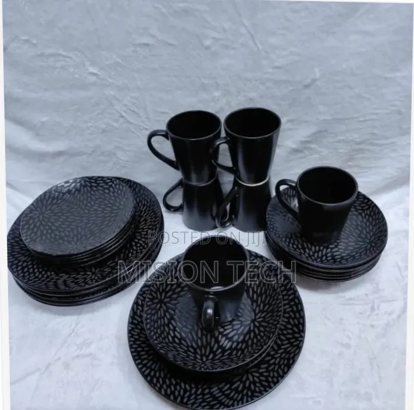 24pcs Black Dinner Set 