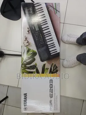 Yamaha PSR-E283 61-Key Portable Electronic Keyboard