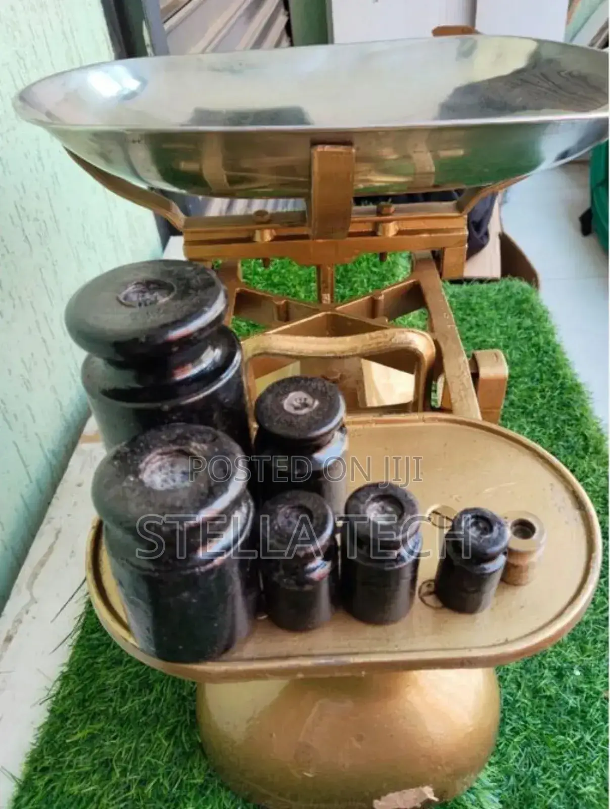 Analogue Manual Old School Weighing Scale