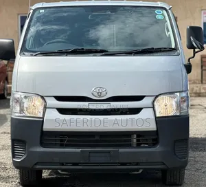 Toyota HiAce 2019 Silver