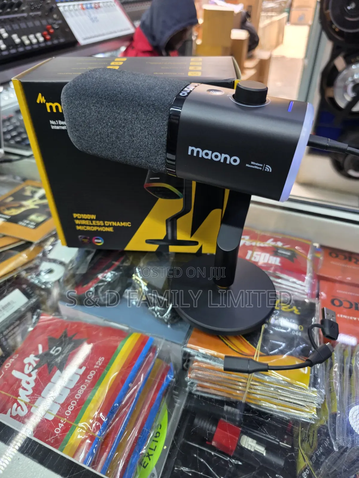 Maono Pd100w Wireless Dynamic Microphone