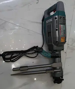 Total Demolition Breaker 1700w / Jack Hammer