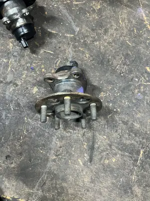 Rear Hub Toyota Ractis