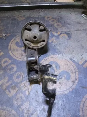 Nissan B13 ,B14 Engine Mounting