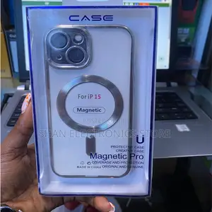 iPhone 15 Pro Max Magnetic Case - Clear Silver