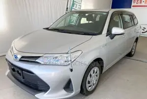 Toyota Corolla Fielder 1.5 Hybrid FWD 2020 Silver