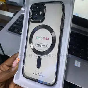 iPhone 12 Magnetic Case - Black