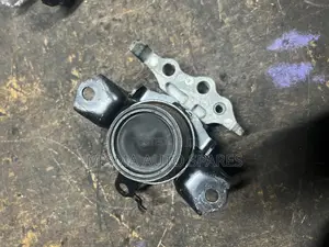 Daihatsu Mira Engine Mounting