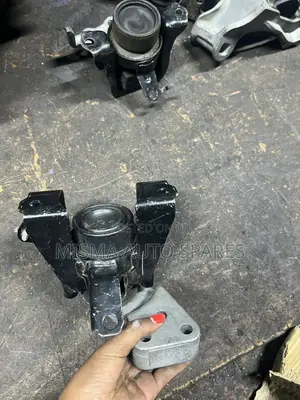 Mirage Engine Mounting