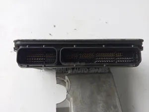 Toyota Crown 2015 Engine Control Unit