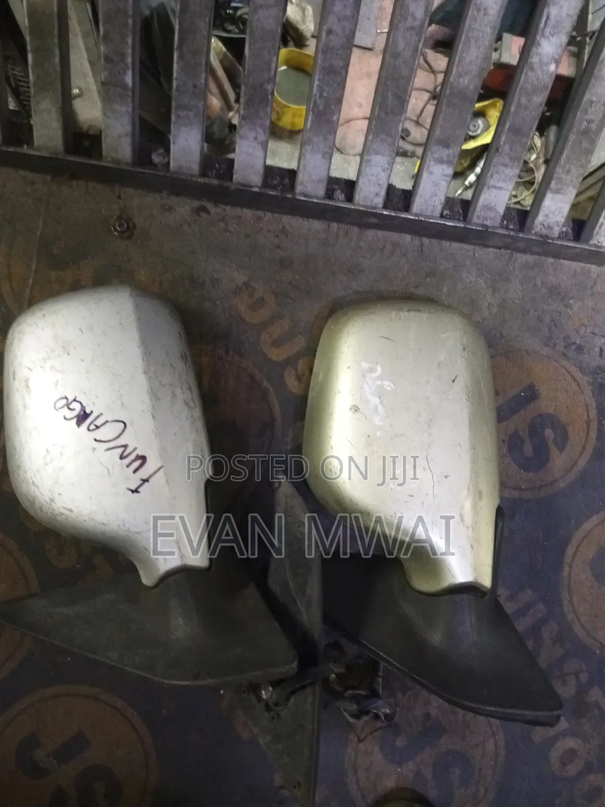 Fun Cargo Side Mirror 2005 Left Only