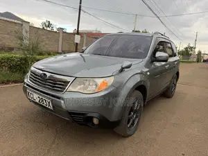 Subaru Forester 2010 Silver