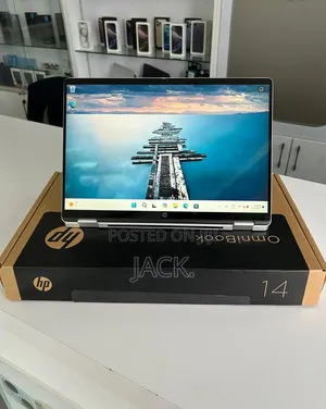 Laptop HP OmniBook 5 Flip 16GB Intel Core 7 SSD 512GB
