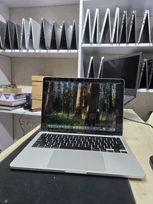 Laptop Apple MacBook Pro 16GB Intel Core i7 SSD 512GB