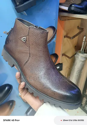 Quality Leather Zipped Clarks Official Dark Tan Rubber Sole Shoes