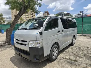 Toyota HiAce 2019 Silver