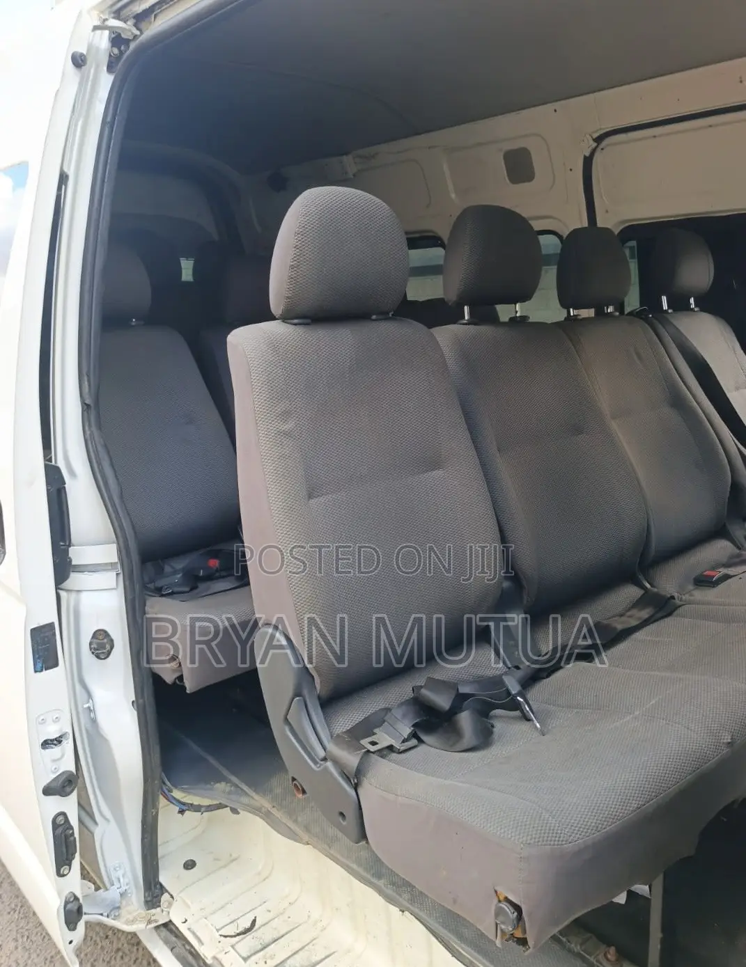 Toyota HiAce 2017 White