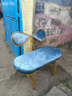 Salon Waiting Seat, Grey And Gold